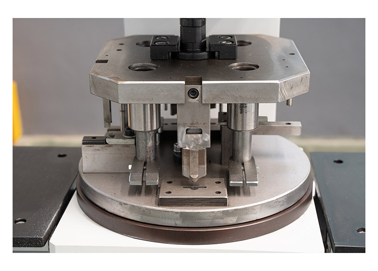 Hydraulic Rotary Punching Machine for Aluminum Win-door(Patent)