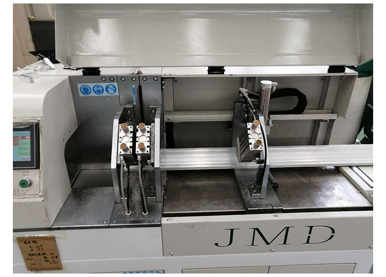 CNC Corner Connector Cutting Saw for Aluminum Doors and Windows