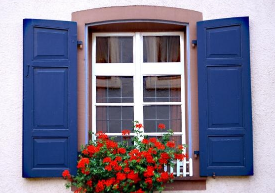 Are Aluminium doors better than wood?