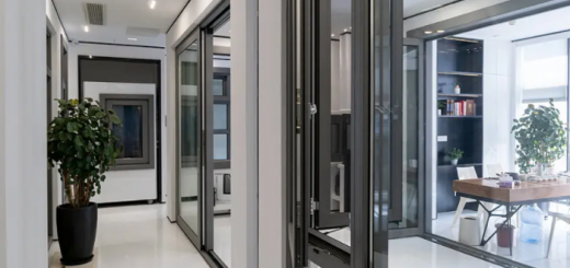 What are the assembly requirements for aluminum alloy windows and doors?